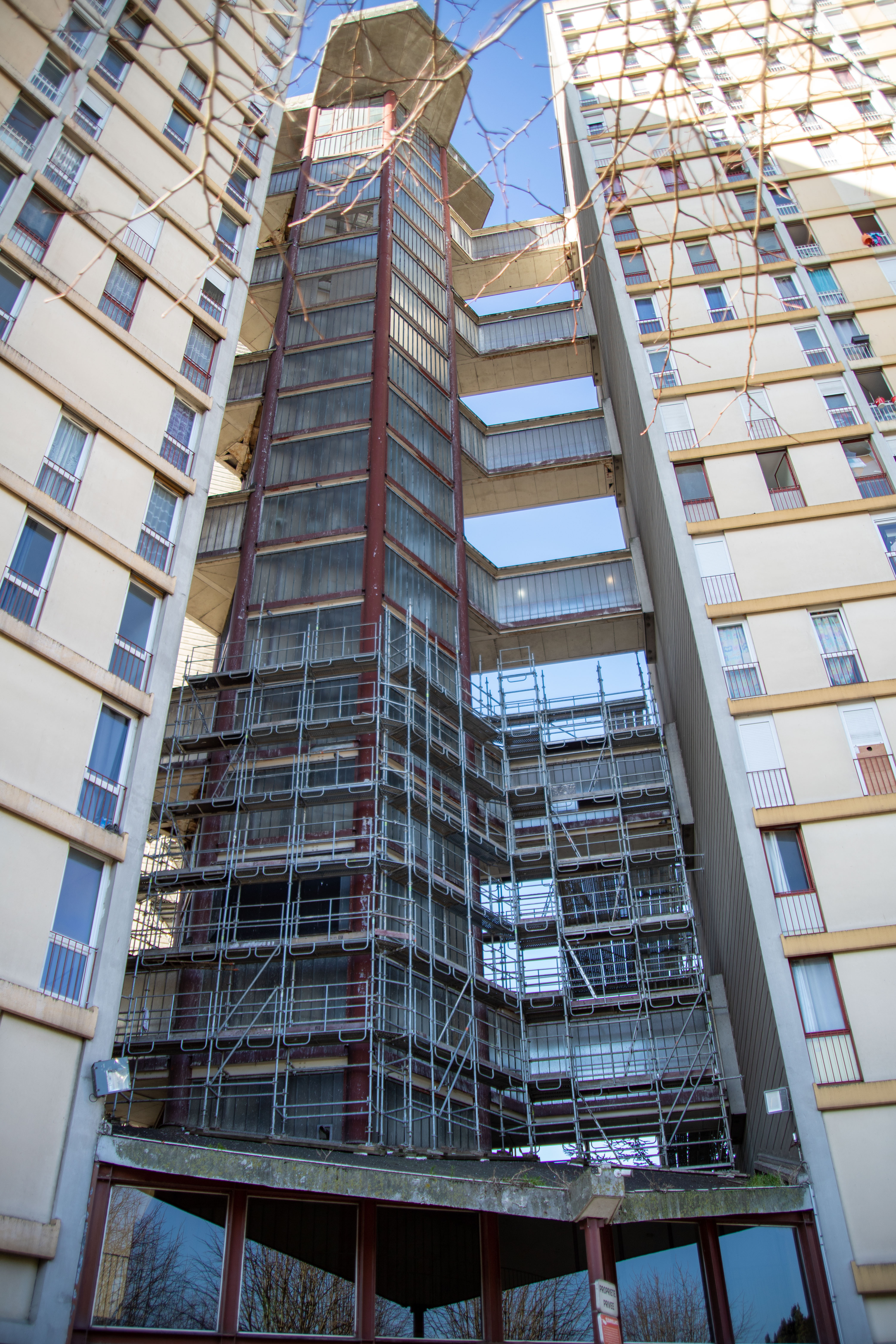 Les travaux d'urgence commencent à la résidence Plein Ciel