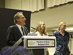 Remise médaille Pauline Ranvier et Enzo Lefort (CEMVS) - Agrandir l'image (fenêtre modale)