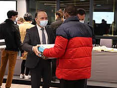 Remise d'ordinateurs portables aux étudiants d’Assas-Melun - Agrandir l'image (fenêtre modale)