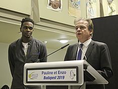 Remise médaille Pauline Ranvier et Enzo Lefort (CEMVS) - Agrandir l'image (fenêtre modale)