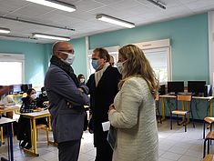 Visite ministérielle pour la Cité Educative - Agrandir l'image (fenêtre modale)