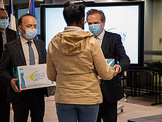 Remise d'ordinateurs portables aux étudiants d’Assas-Melun - Agrandir l'image (fenêtre modale)