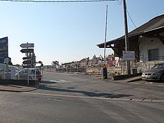 Démolition de la Halle Sernam à la gare de Melun - Agrandir l'image (fenêtre modale)