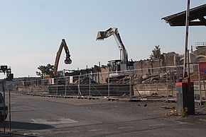 Démolition de la Halle Sernam à la gare de Melun - Agrandir l'image