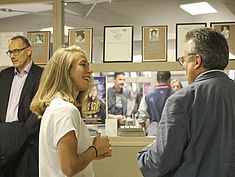 Remise médaille Pauline Ranvier et Enzo Lefort (CEMVS) - Agrandir l'image (fenêtre modale)