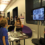 Photo de la table Mashup en festival - Agrandir l'image (fenêtre modale)