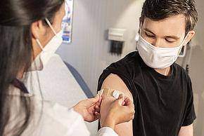La vaccination contre la Covid 19 accessible aux plus de 12 ans - Agrandir l'image